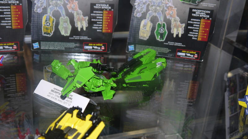 Illustration for article titled Don't Like Grimlock? Here are All the Transformers Hasbro Brought to San Diego